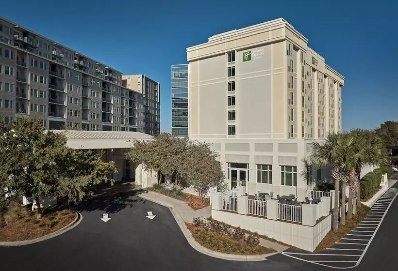 ホテル Holiday Inn Express & Suites Charleston Dwtn Westedge, An Ihg