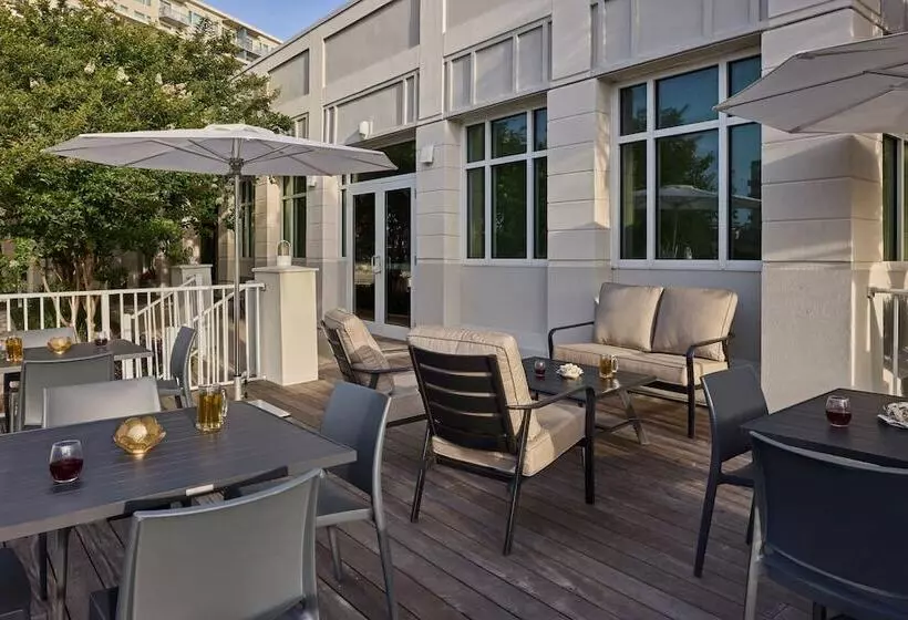 ホテル Holiday Inn Express & Suites Charleston Dwtn Westedge, An Ihg