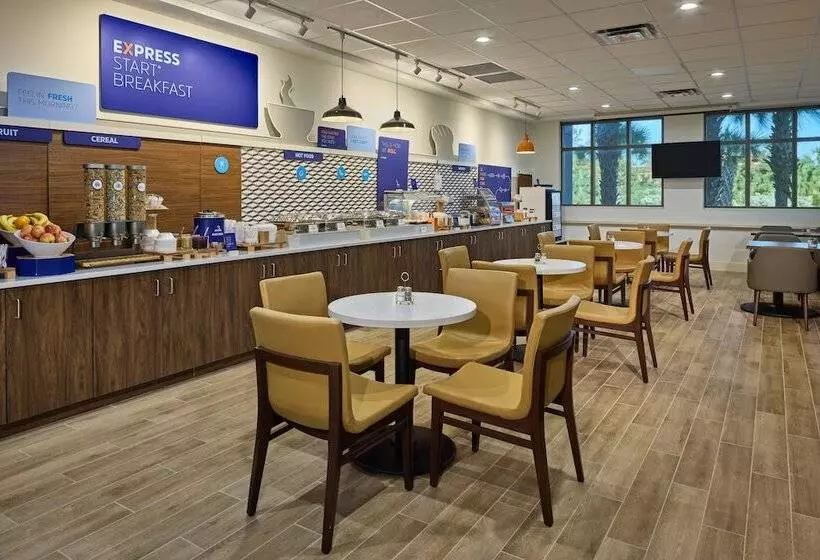 ホテル Holiday Inn Express & Suites Charleston Dwtn Westedge, An Ihg
