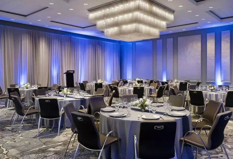 Hotel Le Meridien New Orleans