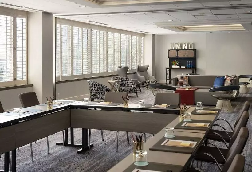 Hotel Le Meridien New Orleans