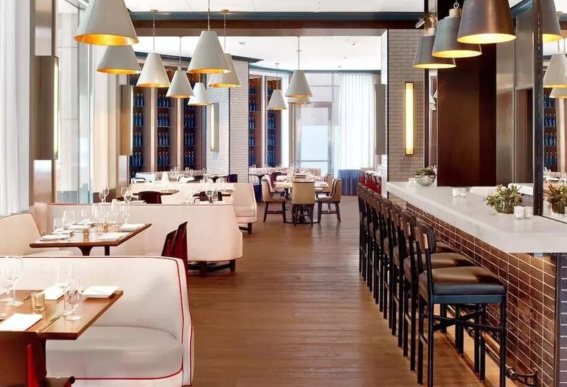 Hotel Le Meridien New Orleans