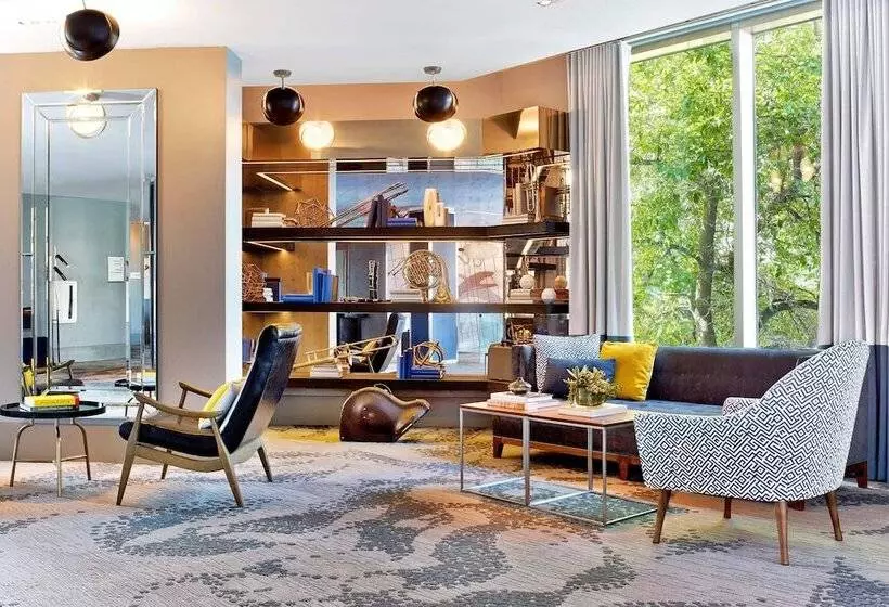 Hotel Le Meridien New Orleans