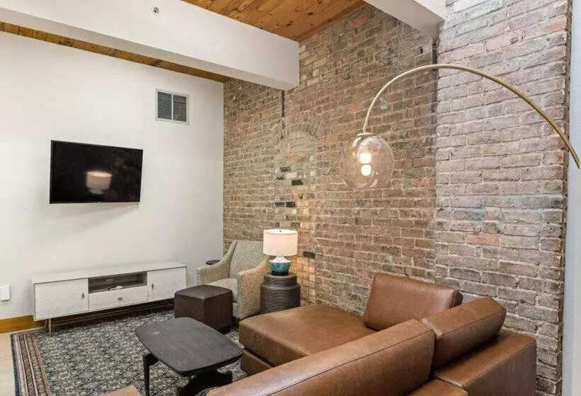 Отель Maxwell Anderson