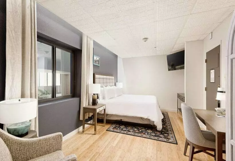 Отель Maxwell Anderson