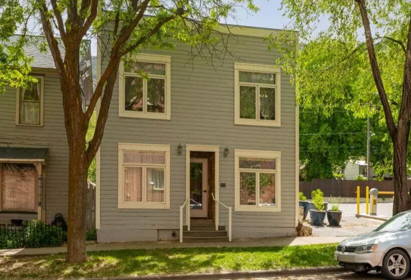 Отель Maxwell Anderson