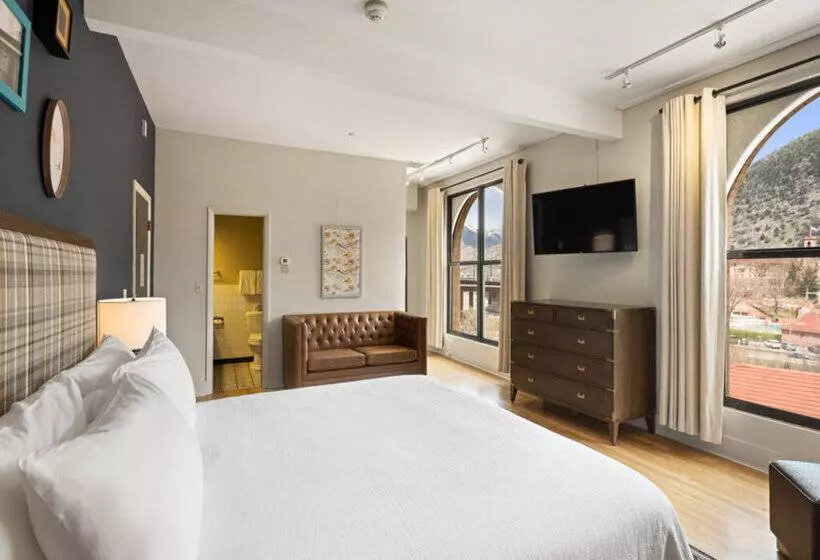 Отель Maxwell Anderson