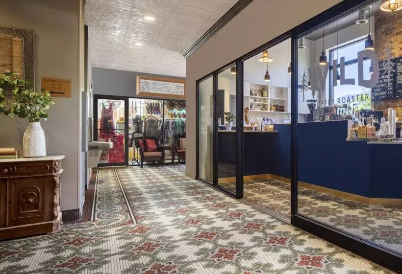 Отель Maxwell Anderson