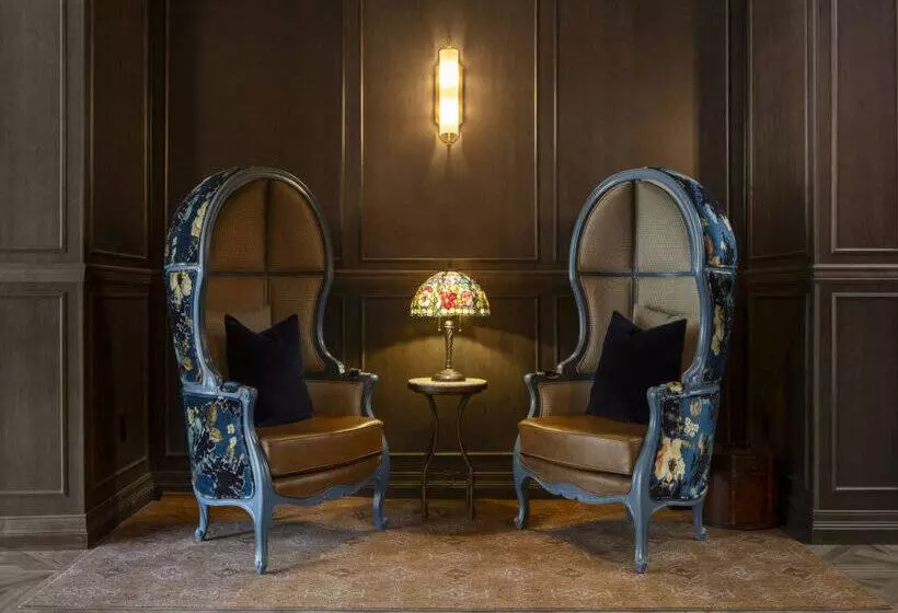 Отель Maxwell Anderson