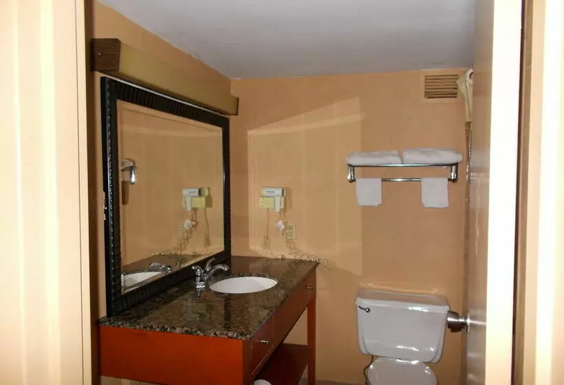 فندق Pure Seasons Inn