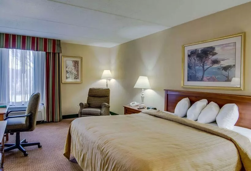 Quality Hotel And Conference Center