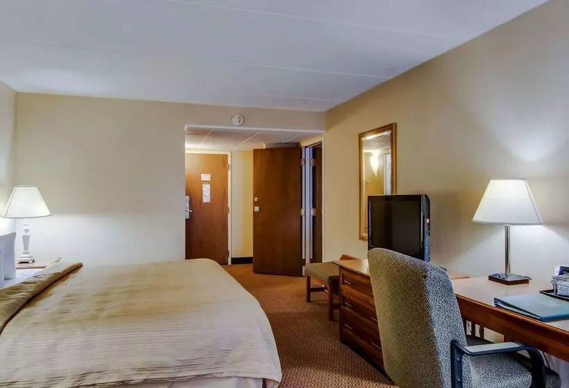 Quality Hotel And Conference Center