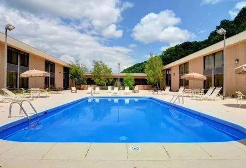 Quality Hotel And Conference Center