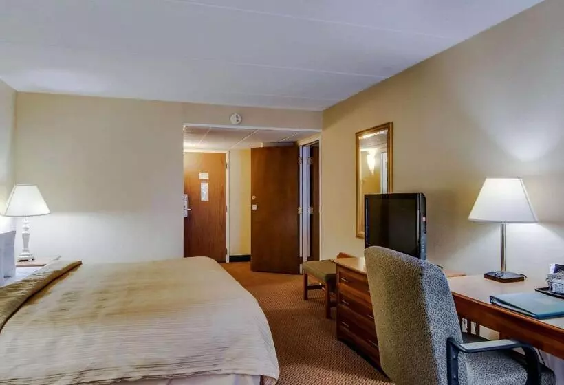 Quality Hotel And Conference Center