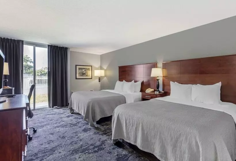 ホテル Quality Inn Downtown Stuart