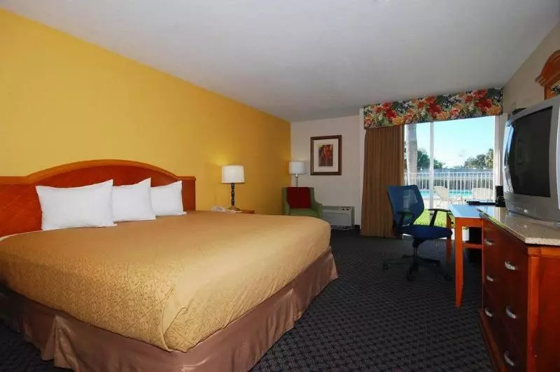 ホテル Quality Inn Downtown Stuart