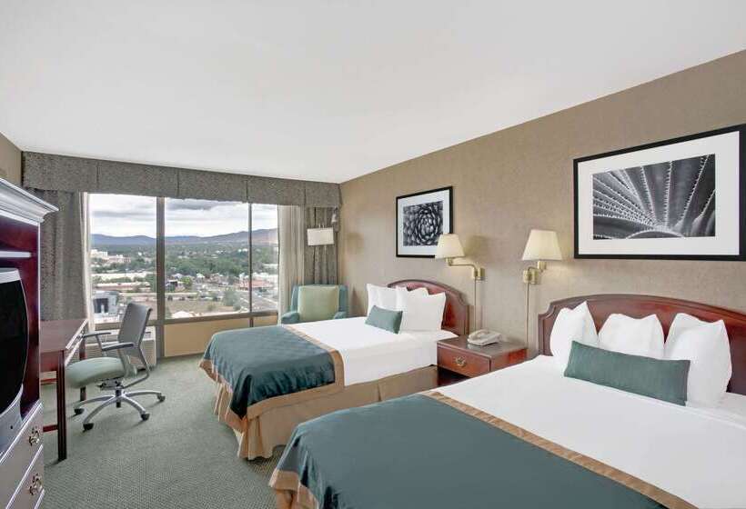 Ramada By Wyndham Reno Hotel & Casino