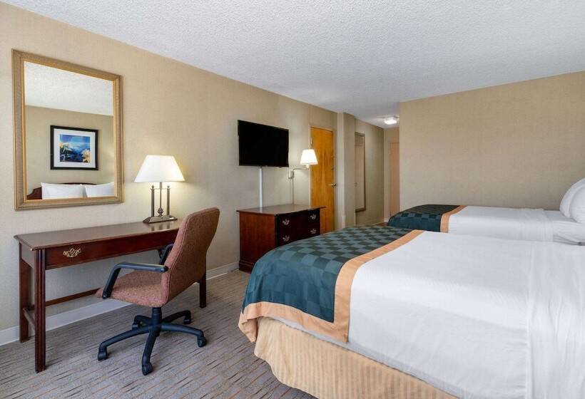 Ramada By Wyndham Reno Hotel & Casino