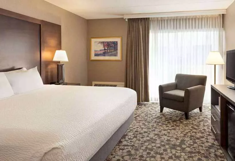 호텔 Ramada Plaza By Wyndham Portland