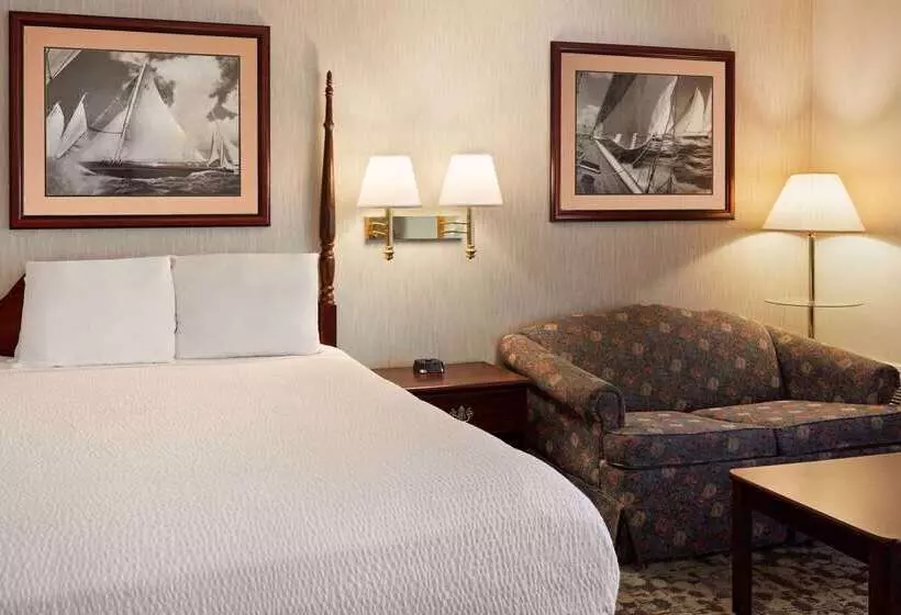 호텔 Ramada Plaza By Wyndham Portland