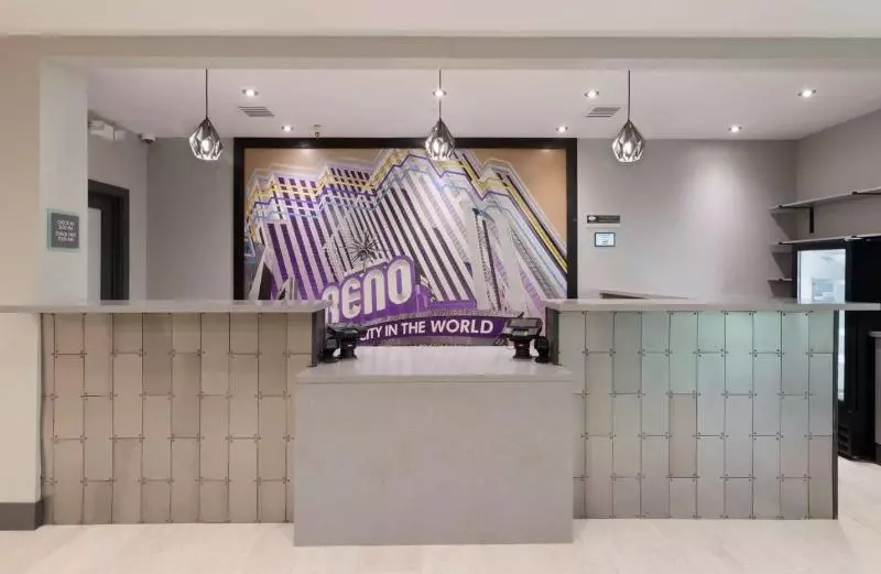 Szálloda Super 8 By Wyndham Meadow Wood Courtyard