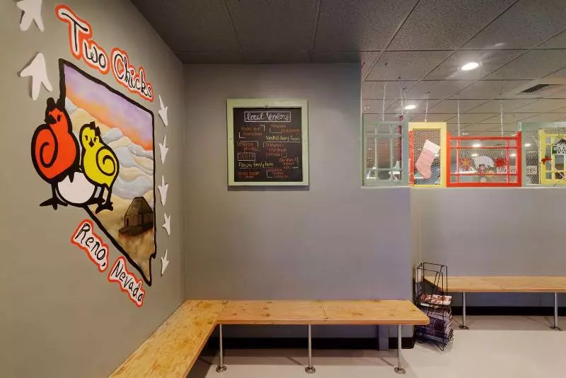 Szálloda Super 8 By Wyndham Meadow Wood Courtyard