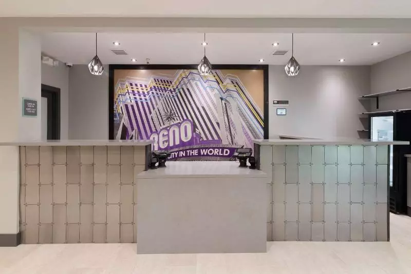 Szálloda Super 8 By Wyndham Meadow Wood Courtyard