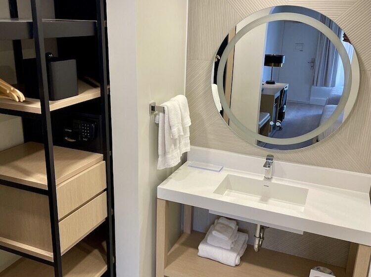 The Harrison Hotel Downtown Hollywood