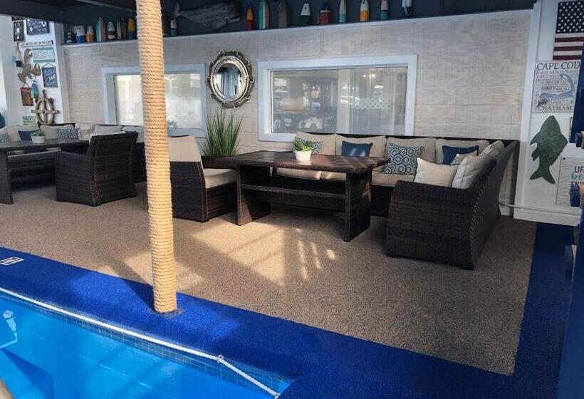 مُتل Hyannis Inn