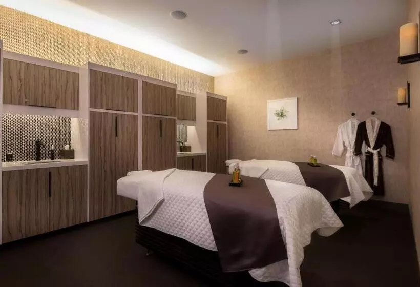 The Linq Hotel + Experience