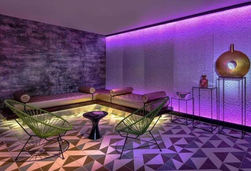 The Linq Hotel + Experience