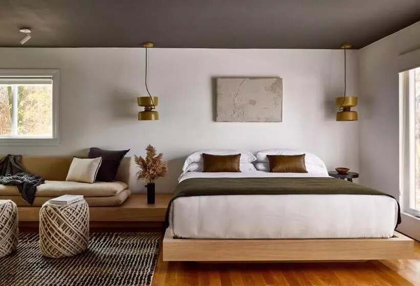 Отель Awol Kennebunkport