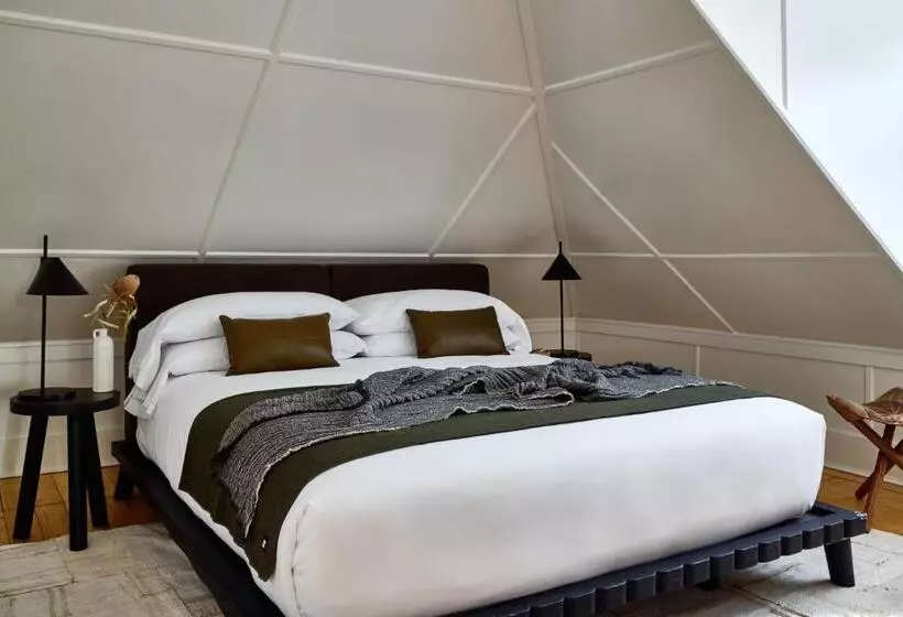 Отель Awol Kennebunkport