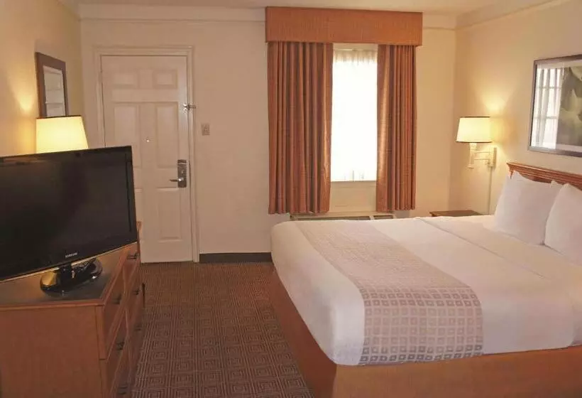 فندق Baymont By Wyndham San Antonio South Park