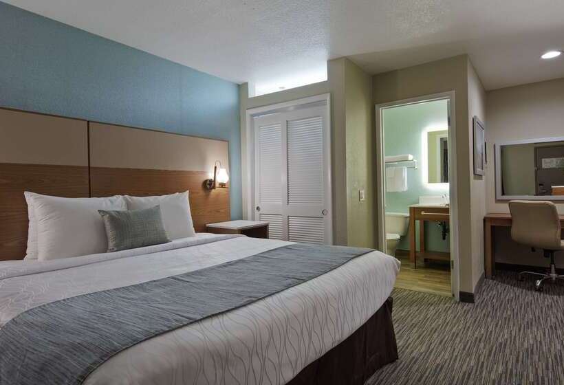 هتل Best Western Carlsbad By The Sea