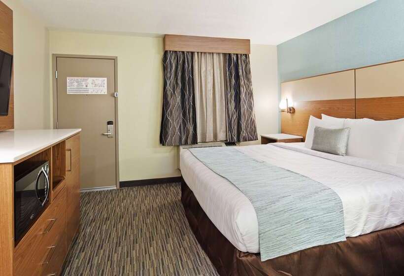 هتل Best Western Carlsbad By The Sea