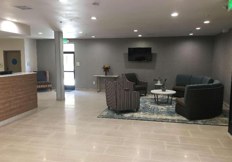 هتل Best Western Carlsbad By The Sea