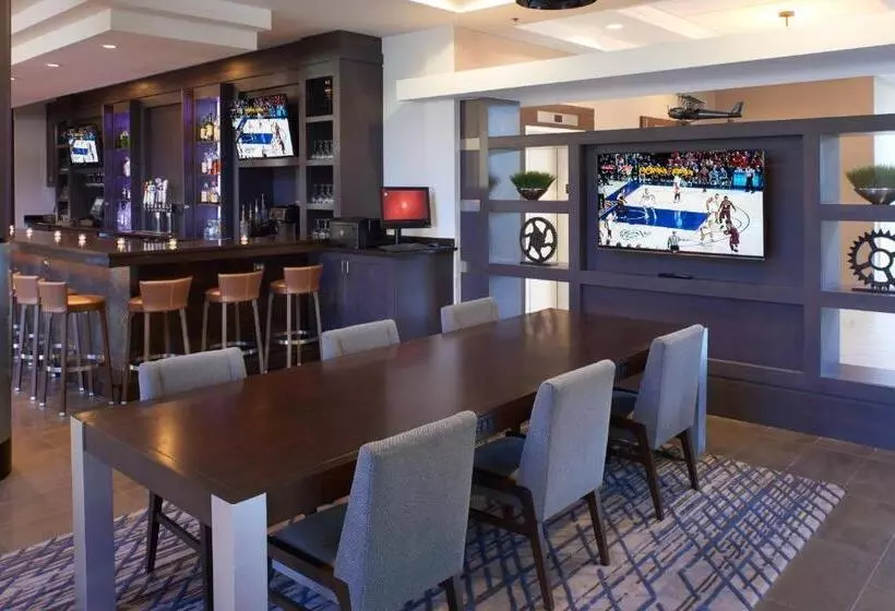 فندق Detroit Marriott Southfield