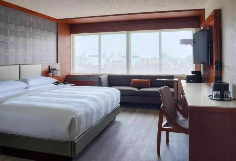 فندق Detroit Marriott Southfield