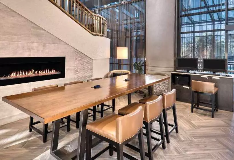 فندق Embassy Suites By Hilton Bethesda Washington Dc