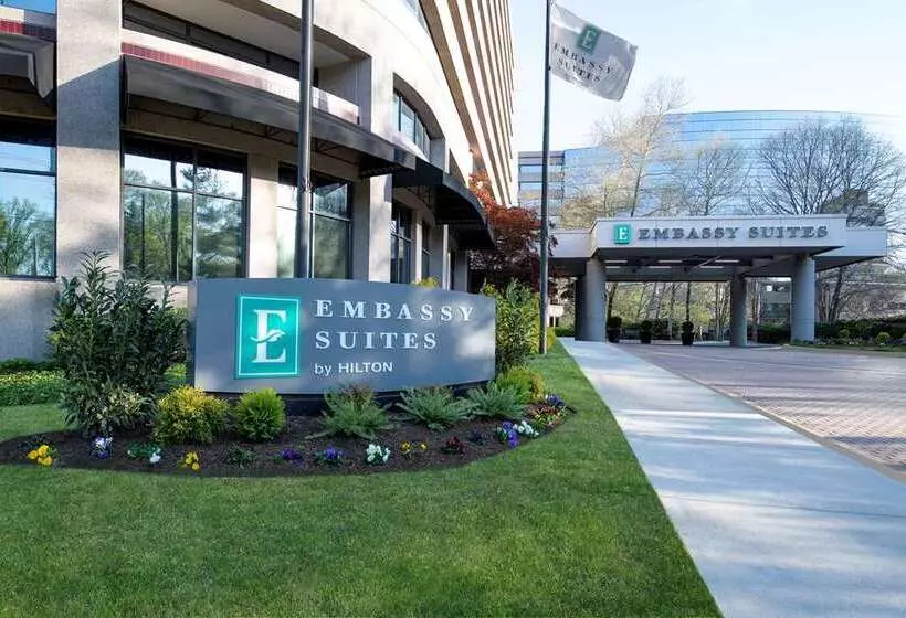فندق Embassy Suites By Hilton Bethesda Washington Dc