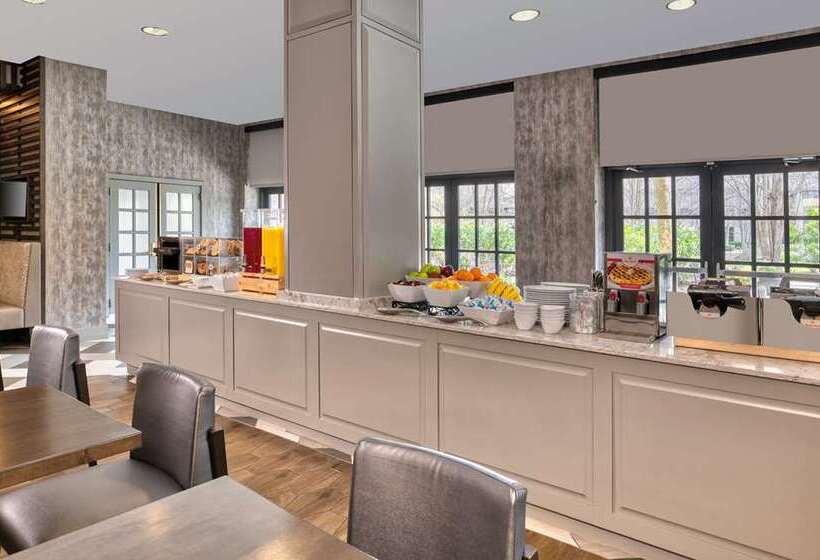 فندق Embassy Suites By Hilton Bethesda Washington Dc