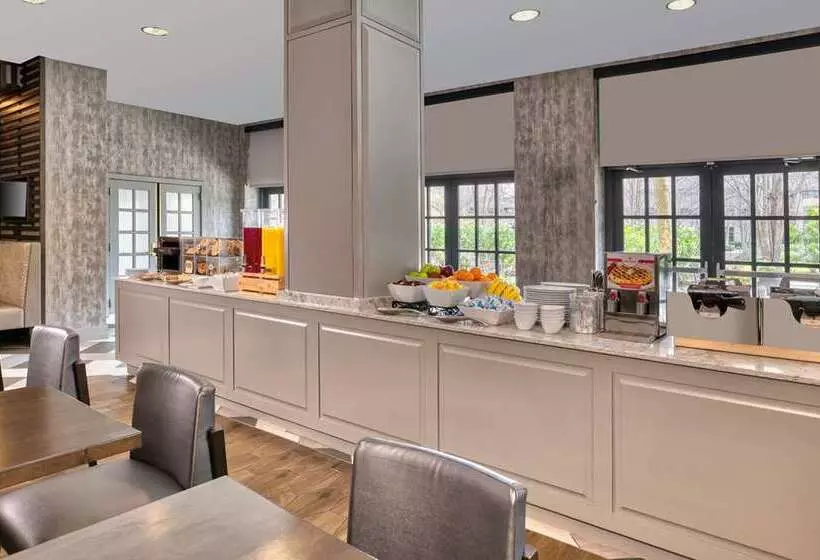 فندق Embassy Suites By Hilton Bethesda Washington Dc