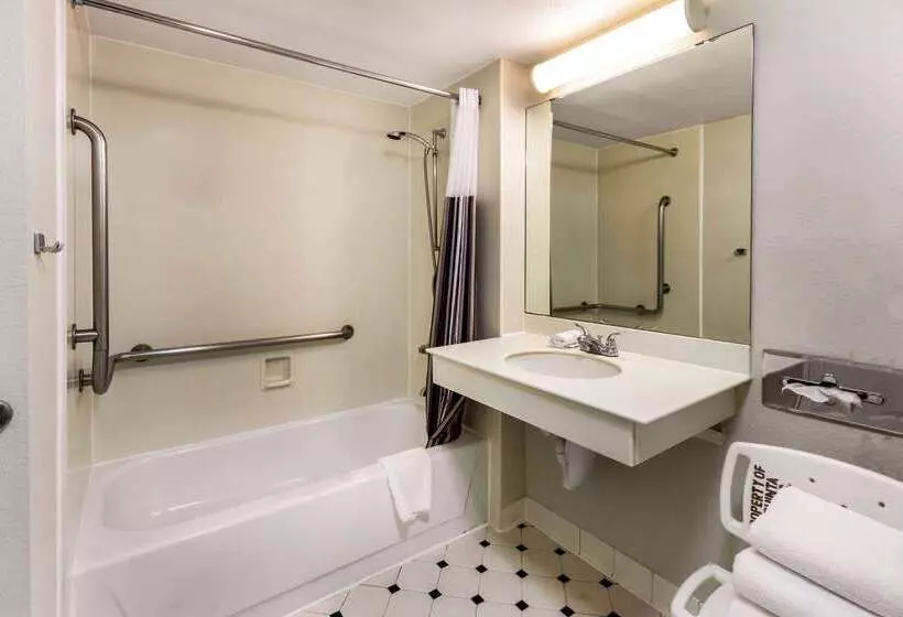 酒店 La Quinta Inn By Wyndham Albuquerque Northeast