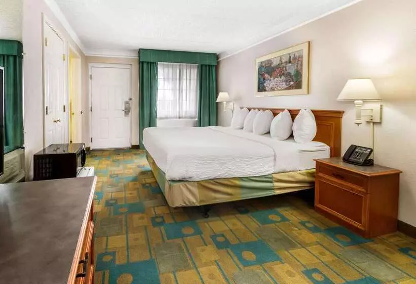 酒店 La Quinta Inn By Wyndham Albuquerque Northeast