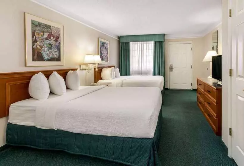 酒店 La Quinta Inn By Wyndham Albuquerque Northeast