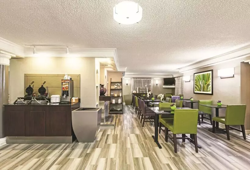 ホテル La Quinta Inn By Wyndham Midland