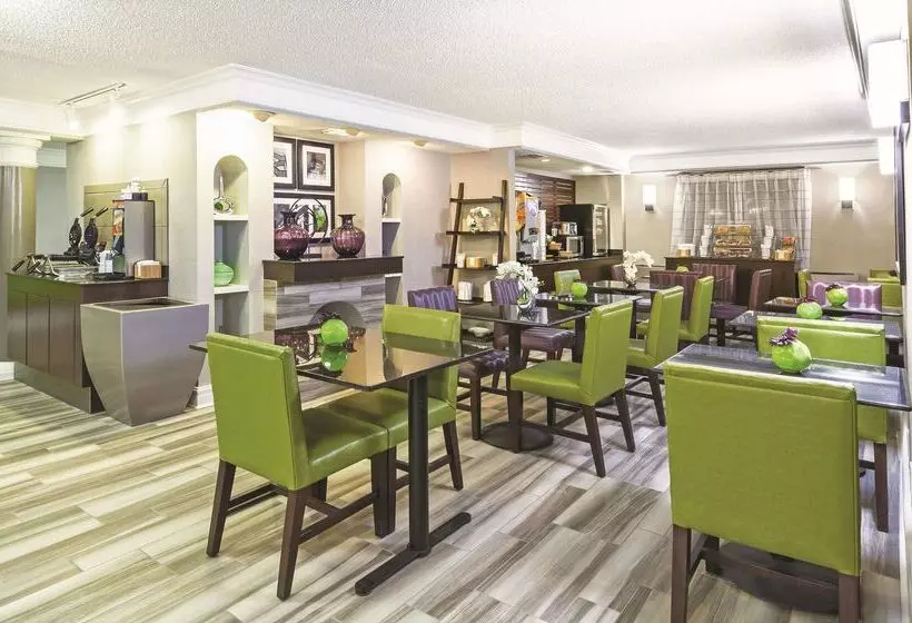 ホテル La Quinta Inn By Wyndham Midland