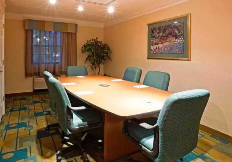 فندق La Quinta Inn Chicago Oakbrook Terrace