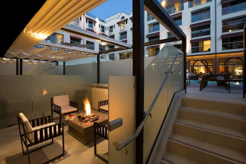 Отель Regent Santa Monica Beach